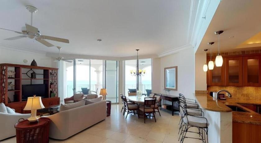 Seven Stars Resort & Spa Grace Bay Exterior foto